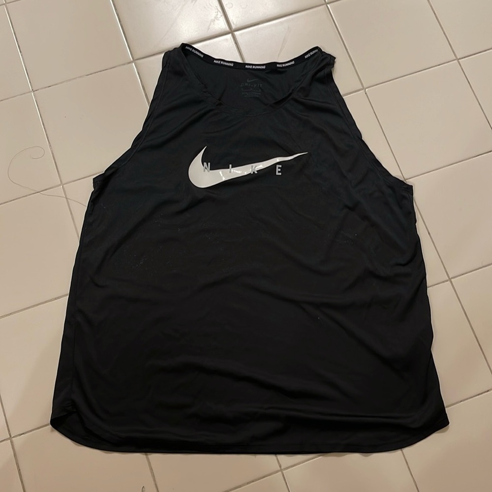 NIKE authentic genuine sports t-shirts size l
